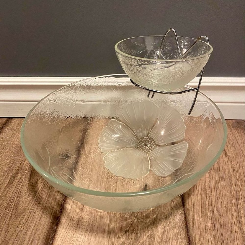 Vintage Alco Chip and Dip Bowl in clear colour with floral design